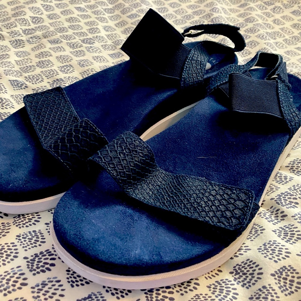 Revitalign ankle-strap sandals